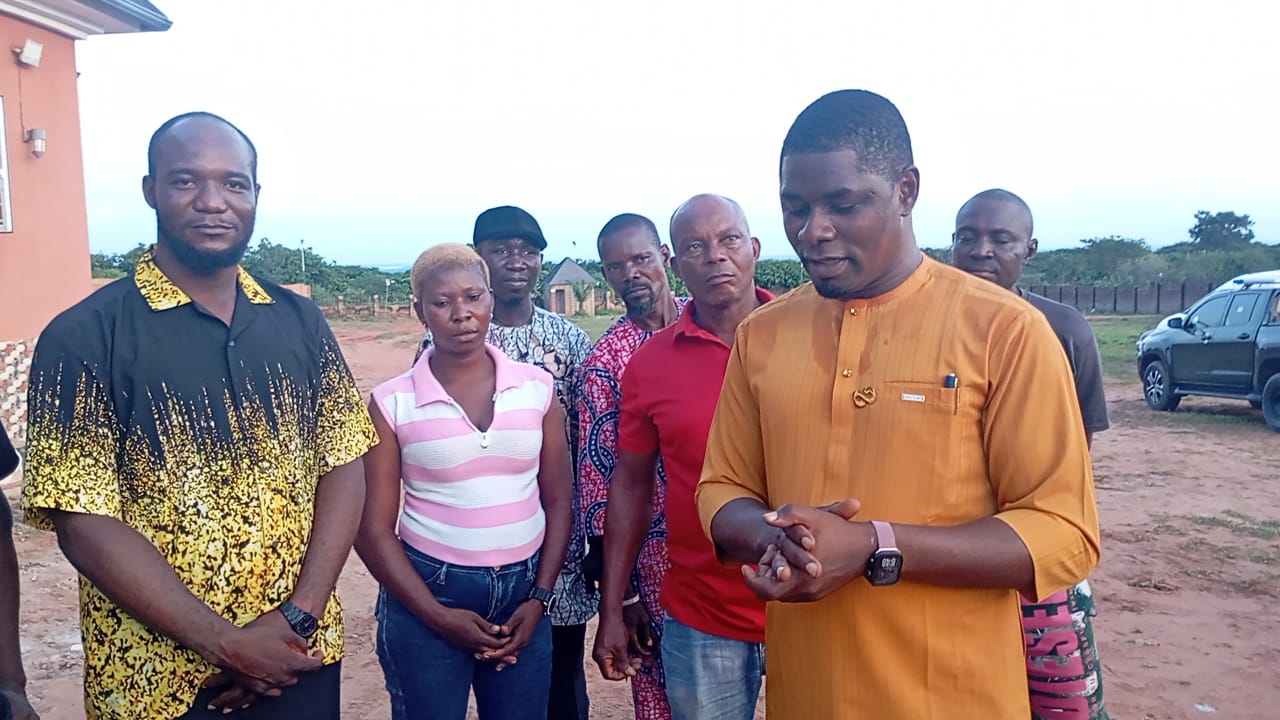 "Rocks of Iviukwe Rally Behind 'Their Son' as Diaspora Group Presents Campaign Materials to Sunny Ekpeson Ahead of Edo LG Polls"