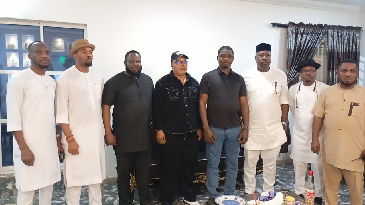 Edo LG Poll: APC Heavyweights Storm Iviukwe as Edo APC State Chairman Jarrett Tenebe Pays Courtesy Visit to Sunny Ekpeson