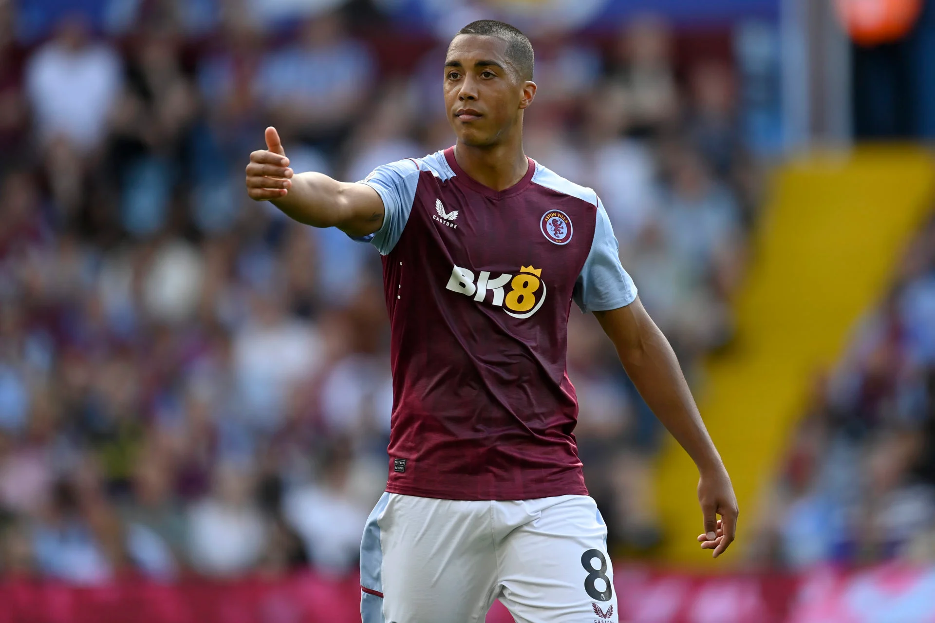 Manchester United Close In On Signing Aston Villa Midfielder Tielemans