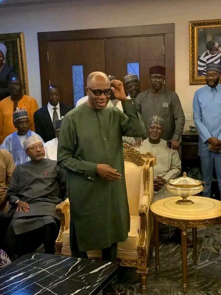 Atiku Abubakar Pays Condolence Visit To Rotimi Amaechi [SEE PHOTOS]